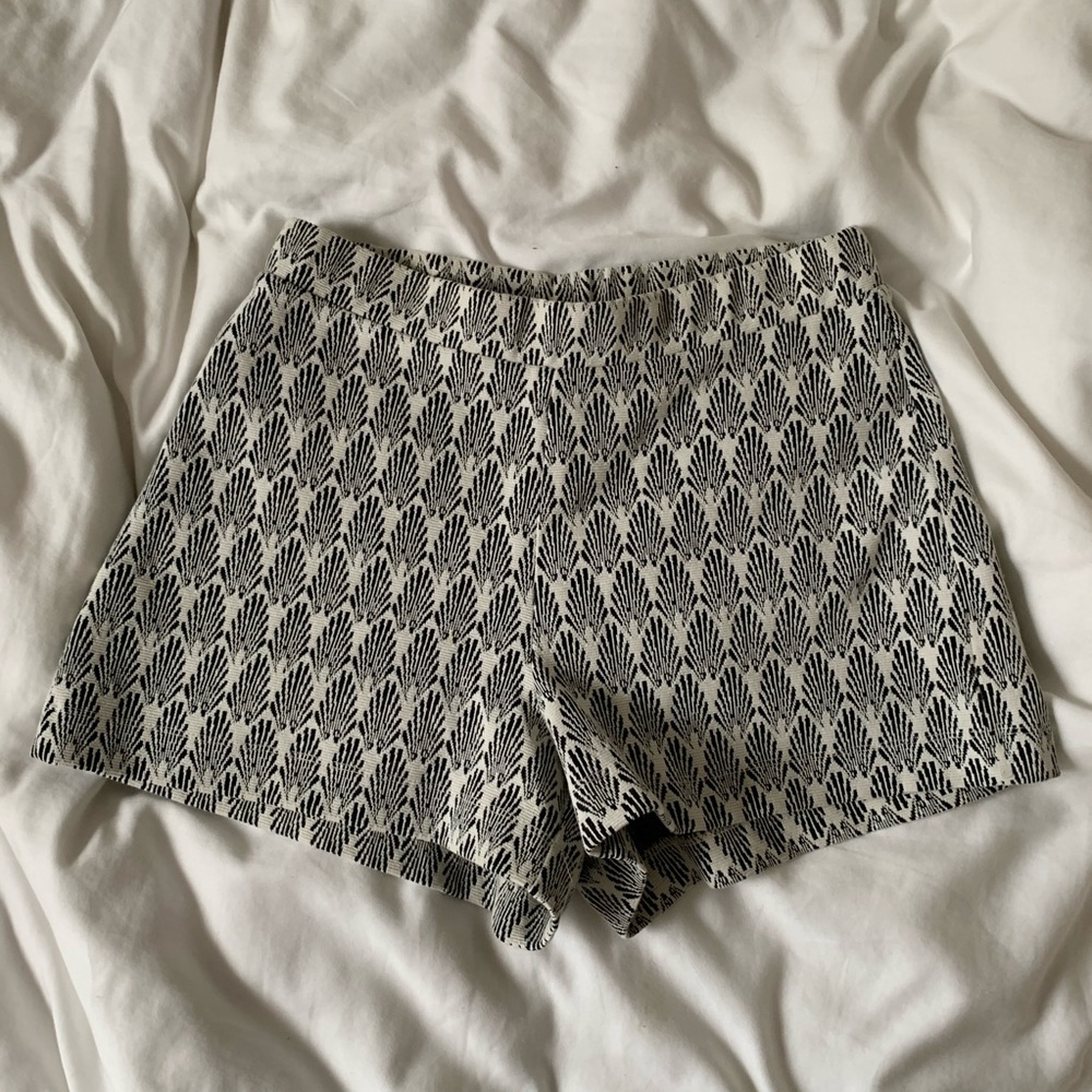 Zara Jacquard patterned shorts
